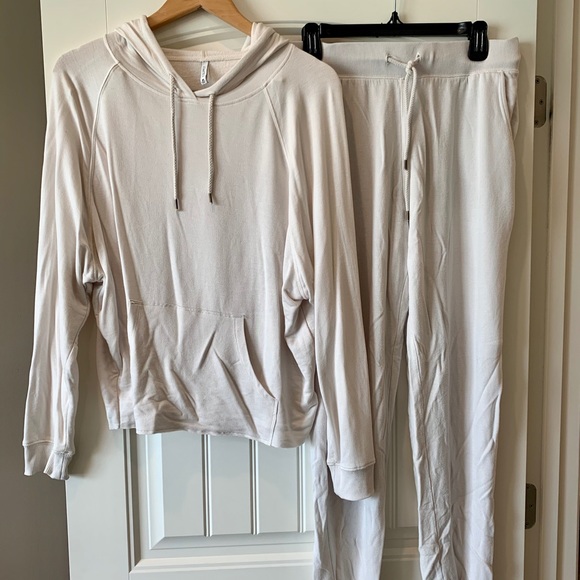 Z Supply Other - Z SUPPLY Fleece Jogger + Hoodie